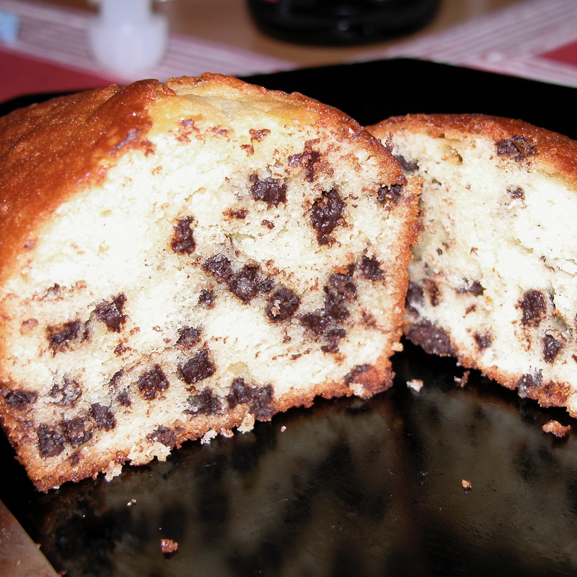 Ici un cake aux pépites de chocolat